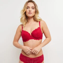 SOUTIEN-GORGE AMPLI EMBOITANT ROUGE