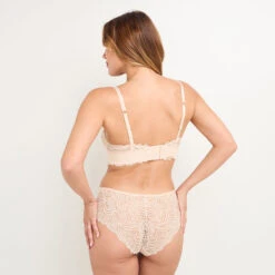 SHORTY DENTELLE POUDRE -ROUGEGORGE 11193902 Z