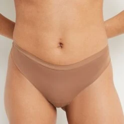 TANGA MICROFIBRE PEAU BRONZEE