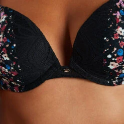 Soutien-Gorge Push-Up SYARA Noir et Rose – Dentelle Raffinée et Dos Microfibre Lisse -ROUGEGORGE 11286202 Z