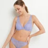 Soutien-gorge Ampliforme Foulard Lilas – Dentelle Raffinée et Dos Ajouré