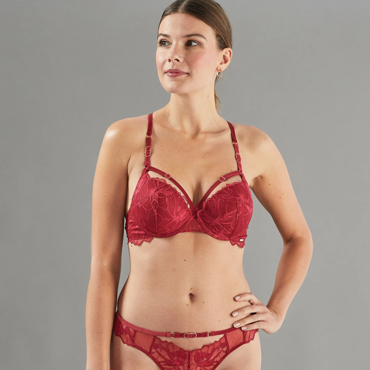 SOUTIEN-GORGE PUSH UP DENTELLE BORDEAUX 1 SOUTIEN-GORGE PUSH UP DENTELLE BORDEAUX