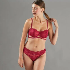 Shorty-String Appolon en Dentelle Bordeaux – Lingerie Sensuelle à Détails Velours -ROUGEGORGE 11300300 D