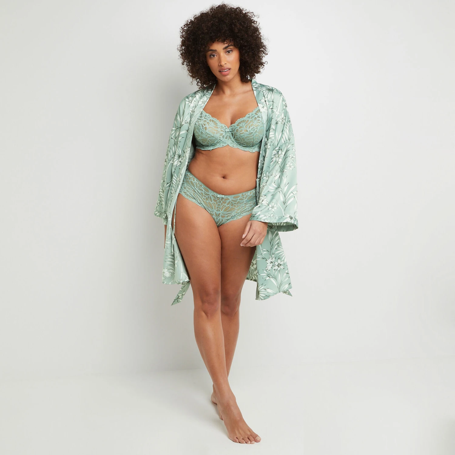 DESHABILLE SATIN IMPRIMEE Vert Clair 1 DESHABILLE SATIN IMPRIMEE Vert Clair