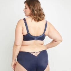 Blanche SOUTIEN-GORGE GRANDS BONNETS MULTICO BLEU 7 Blanche SOUTIEN-GORGE GRANDS BONNETS MULTICO BLEU -ROUGEGORGE 20032000 D gt