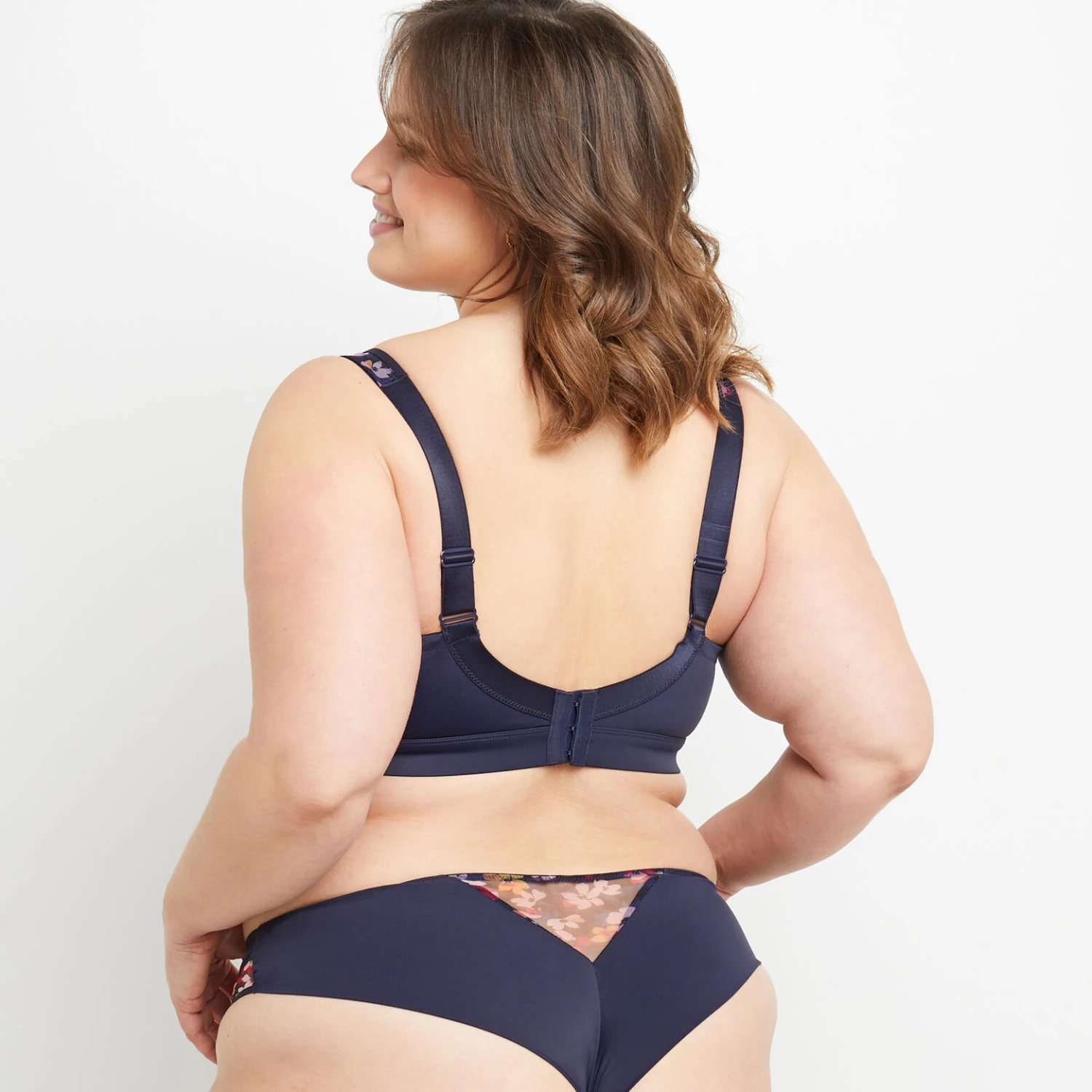 Blanche SOUTIEN-GORGE GRANDS BONNETS MULTICO BLEU 4 Blanche SOUTIEN-GORGE GRANDS BONNETS MULTICO BLEU – Image 4