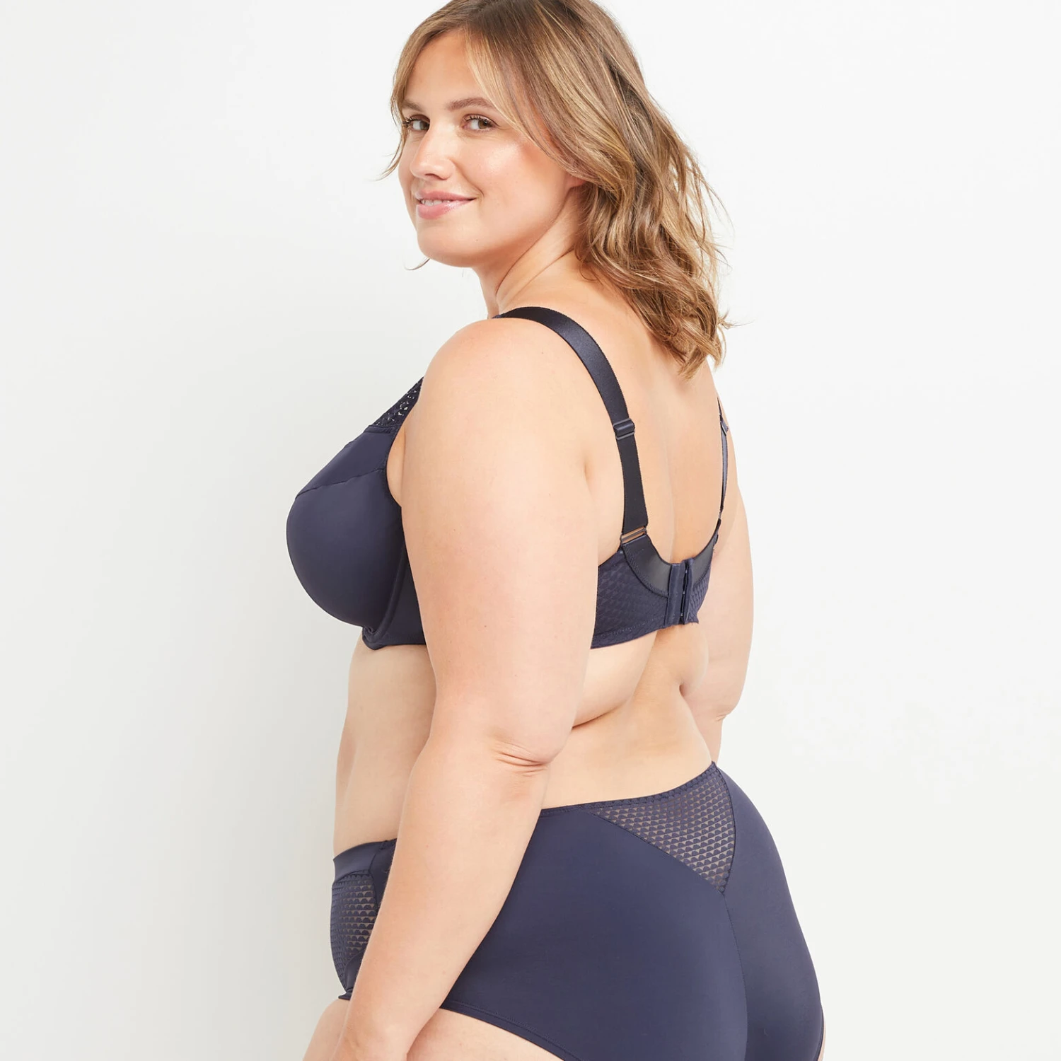 SOUTIEN-GORGE GRANDS BONNETS MARINE 4 SOUTIEN-GORGE GRANDS BONNETS MARINE – Image 4