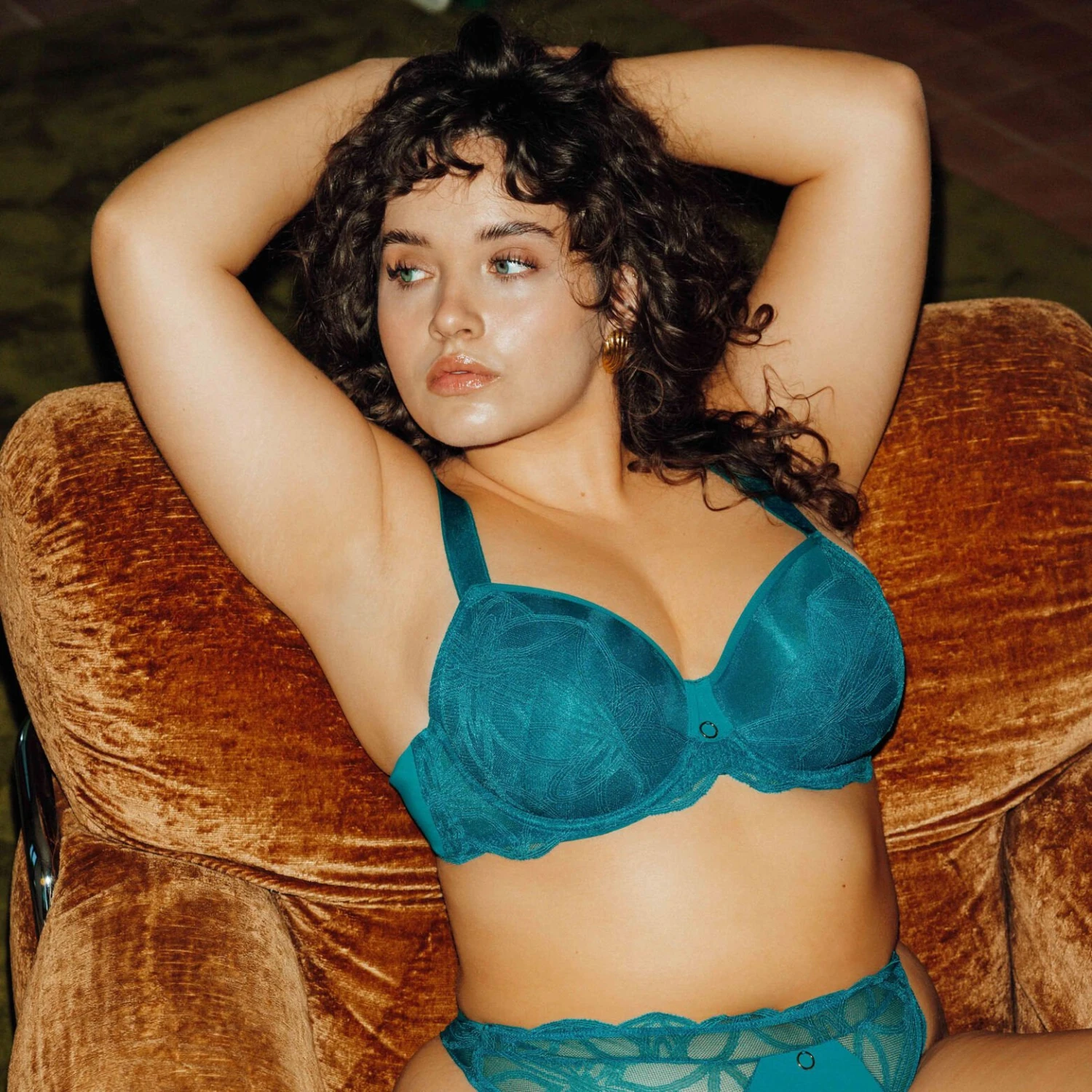 Soutien-Gorge Ampliforme Spacer DEBORAH Turquoise – Broderie Florale et Maintien Grandes Tailles 2 Soutien-Gorge Ampliforme Spacer DEBORAH Turquoise – Broderie Florale et Maintien Grandes Tailles – Image 2