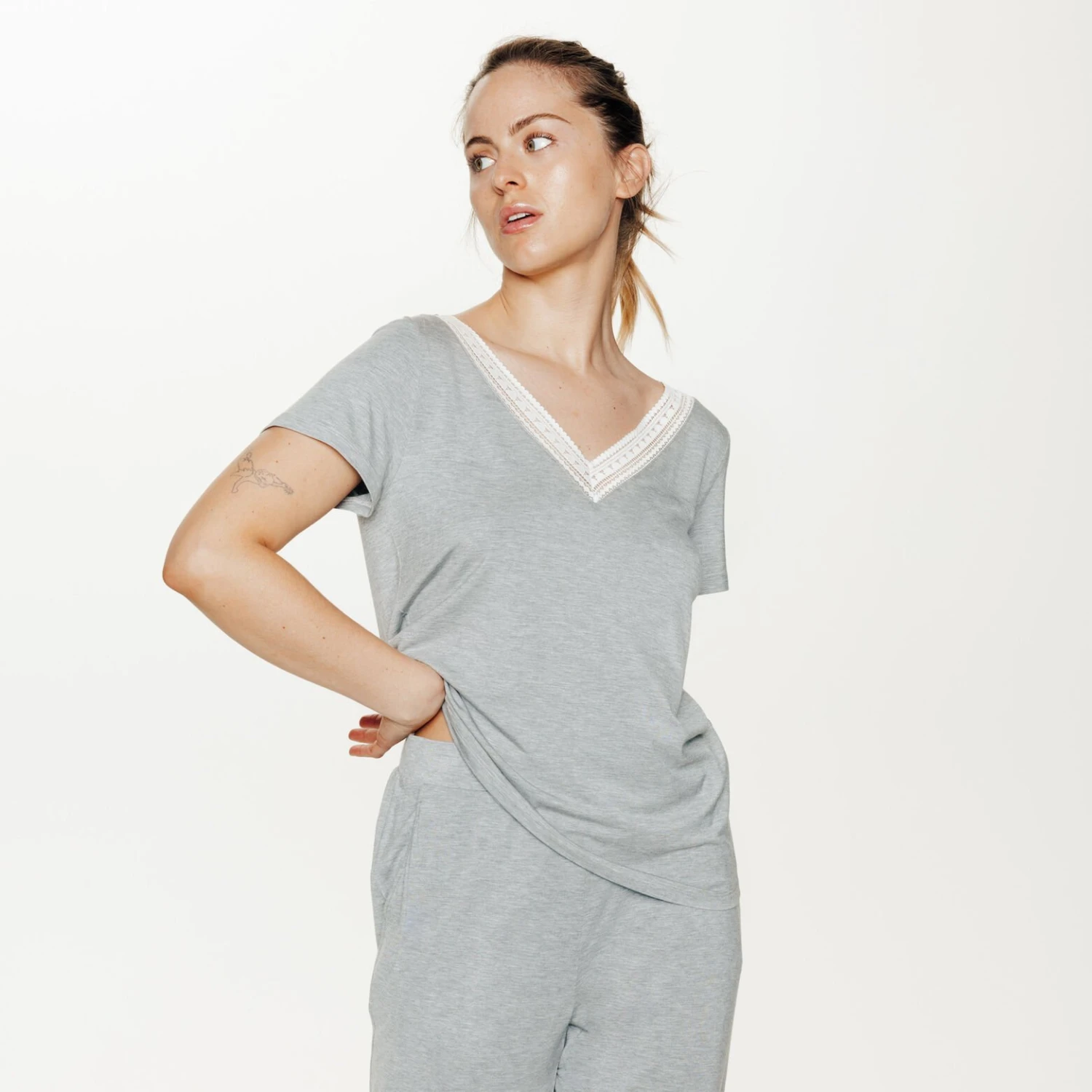 Tee-shirt Manches Courtes GRIS 1 Tee-shirt Manches Courtes GRIS