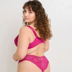 Soutien-Gorge Emboîtant DONA + Fuchsia – Dentelle Florale Sculptante & Maintien Confort -ROUGEGORGE 21243101 D