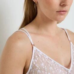 TOP DENTELLE BLANC -ROUGEGORGE 21285200 Z