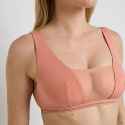 Brassière GINNY Rose Pétale en Microfibre – Décolleté Carré et Tulle Sans Armatures 6 Brassière GINNY Rose Pétale en Microfibre – Décolleté Carré et Tulle Sans Armatures -ROUGEGORGE 21289100 Z