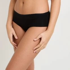 LOT SHORTY X3 COTON BIO NOIR 7 LOT SHORTY X3 COTON BIO NOIR -ROUGEGORGE 21294303 Z