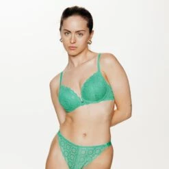 Gazelle Vert Clair en Dentelle Florale – Soutien-Gorge Push-Up avec Décolleté Plongeant