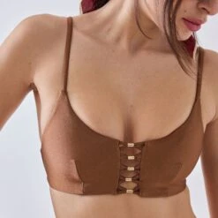Nice MAILLOT DE BAIN SANS ARMATURE TRIANGLE MARRON -ROUGEGORGE 21306601 Z
