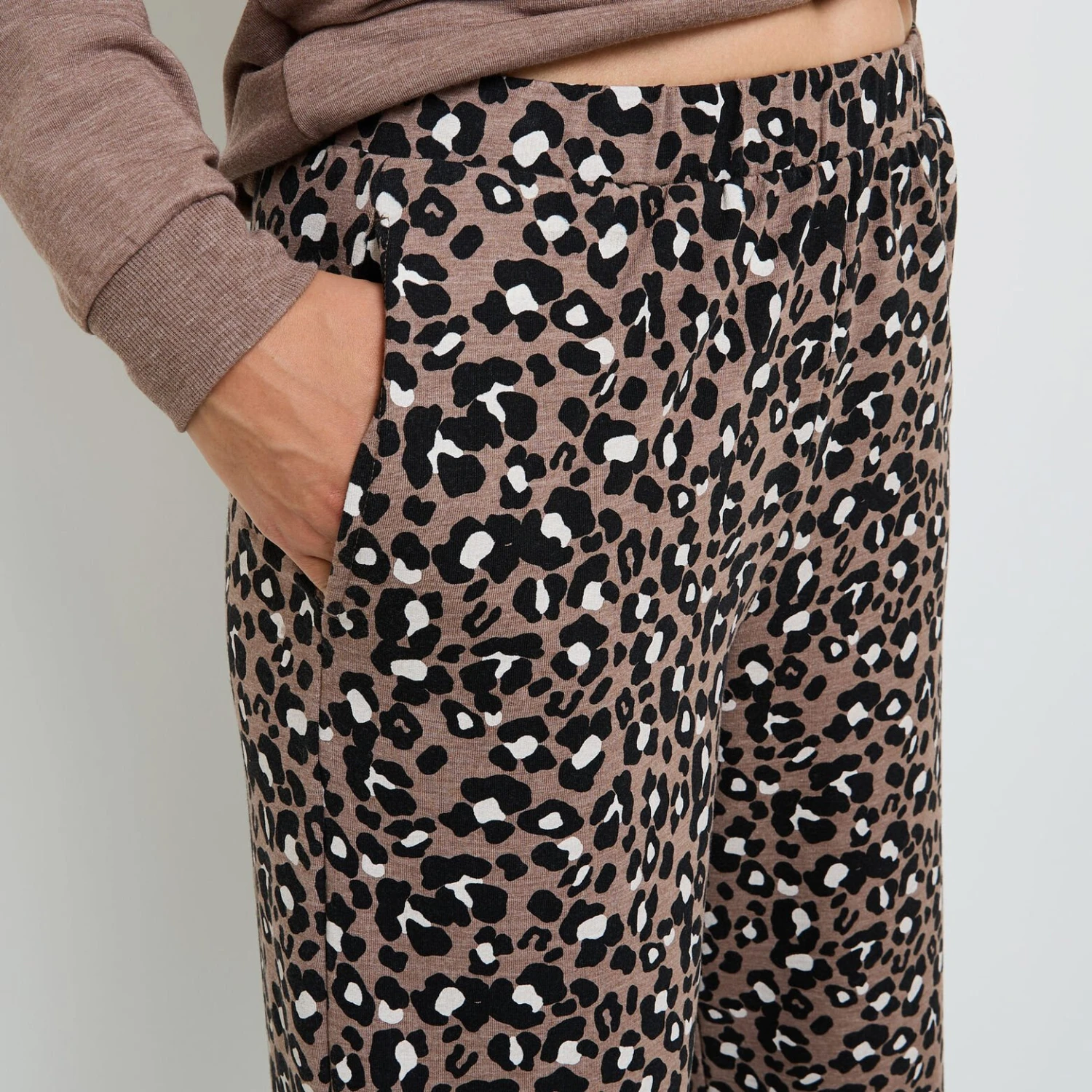 Hobby PANTALON DE PYJAMA MULTICO MARRON 2 Hobby PANTALON DE PYJAMA MULTICO MARRON – Image 2