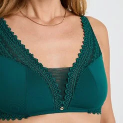 RougeGorge DOUCE - Soutien-gorge Foulard Sans Armatures Vert en Microfibre et Dentelle 6 RougeGorge DOUCE - Soutien-gorge Foulard Sans Armatures Vert en Microfibre et Dentelle -ROUGEGORGE 21398701 Z