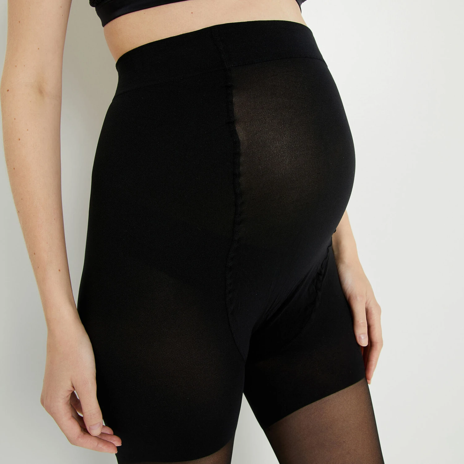 Collant de Grossesse Voile 40D Noir – Taille Haute et Maintien Renforcé 2 Collant de Grossesse Voile 40D Noir – Taille Haute et Maintien Renforcé – Image 2