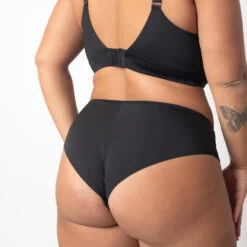 Shorty Microfibre NOIR 7 Shorty Microfibre NOIR -ROUGEGORGE 77003800 D