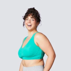 Brassière Gwen Vert Sapin – Soutien-Gorge Sans Armatures avec Dos Dentelle Graphique 7 Brassière Gwen Vert Sapin – Soutien-Gorge Sans Armatures avec Dos Dentelle Graphique -ROUGEGORGE 77020200 Z