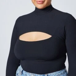 Boléro Noir INDIE leel Underwear – Col Cheminée et Manches Longues en Microfibre Douce 6 Boléro Noir INDIE leel Underwear – Col Cheminée et Manches Longues en Microfibre Douce -ROUGEGORGE 77020900 Z